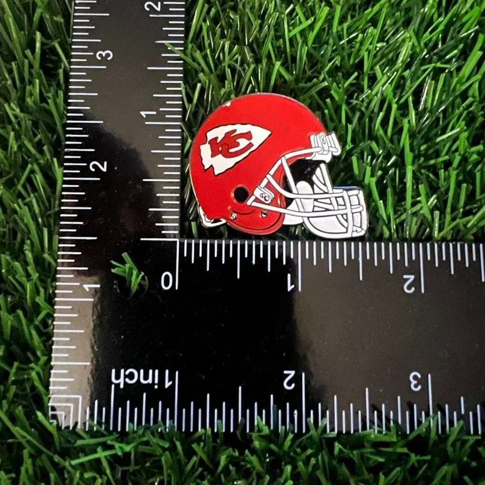 Kansas City Chiefs red helmet pin